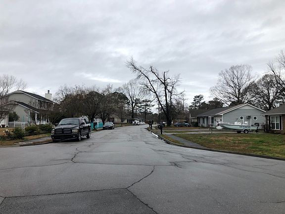 4th image of 802 Deblea Ct