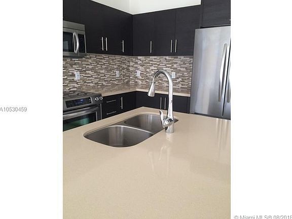 5th image of 10520 NW 69th Ter