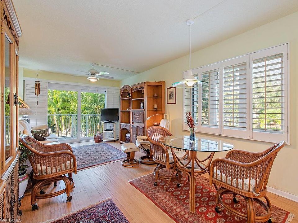 1st image of 1300 Gulf Shore Blvd N APT 211