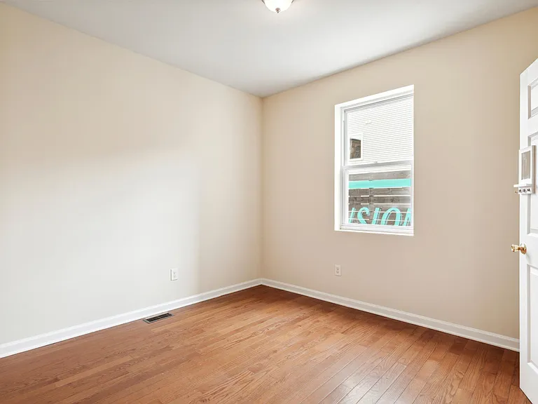 1519-21 N 16th St #14 — Photo 20