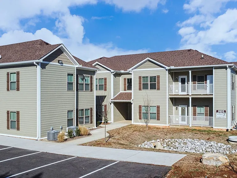 2805 Raintree Dr — Photo 20
