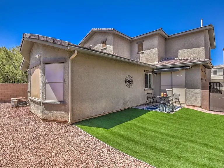 10517 Howling Coyote Ave — Photo 31