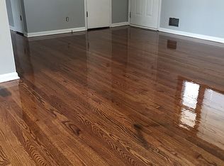 121 S Hunter St, Independence, MO 64050