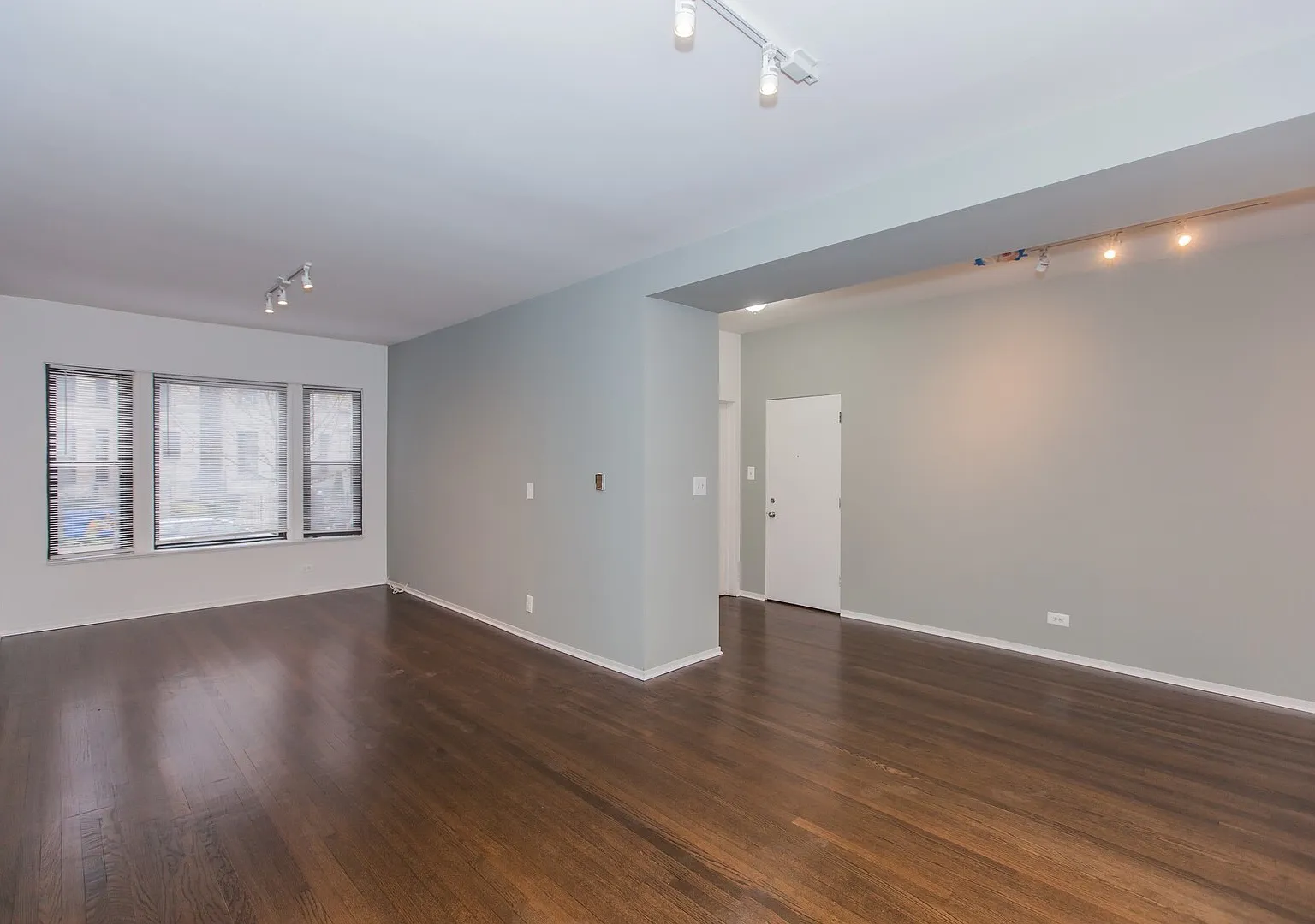 2 bed, 1.0 bath, 1100 sqft, $2,900 — Photo 3