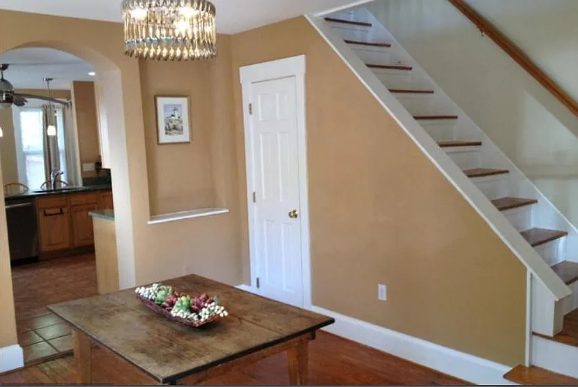 3 bed, 1.5 bath, 1320 sqft, $3,900 — Photo 4