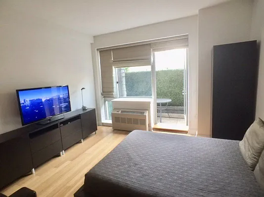 Rented by Bohemia Realty Group | media 20