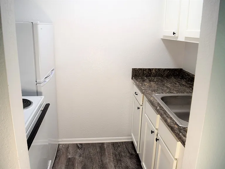 207 Valley Ave #1-6 — Photo 8