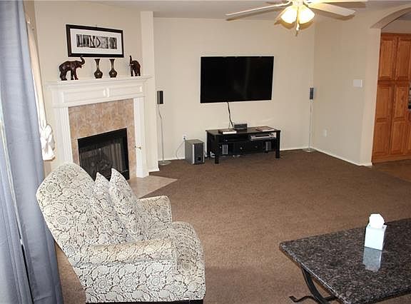 5th image of 1209 Logan Dr