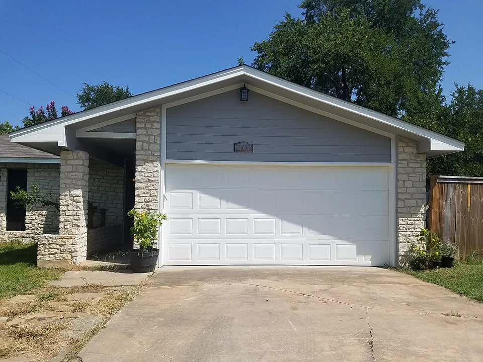 2103 Tonto Ln