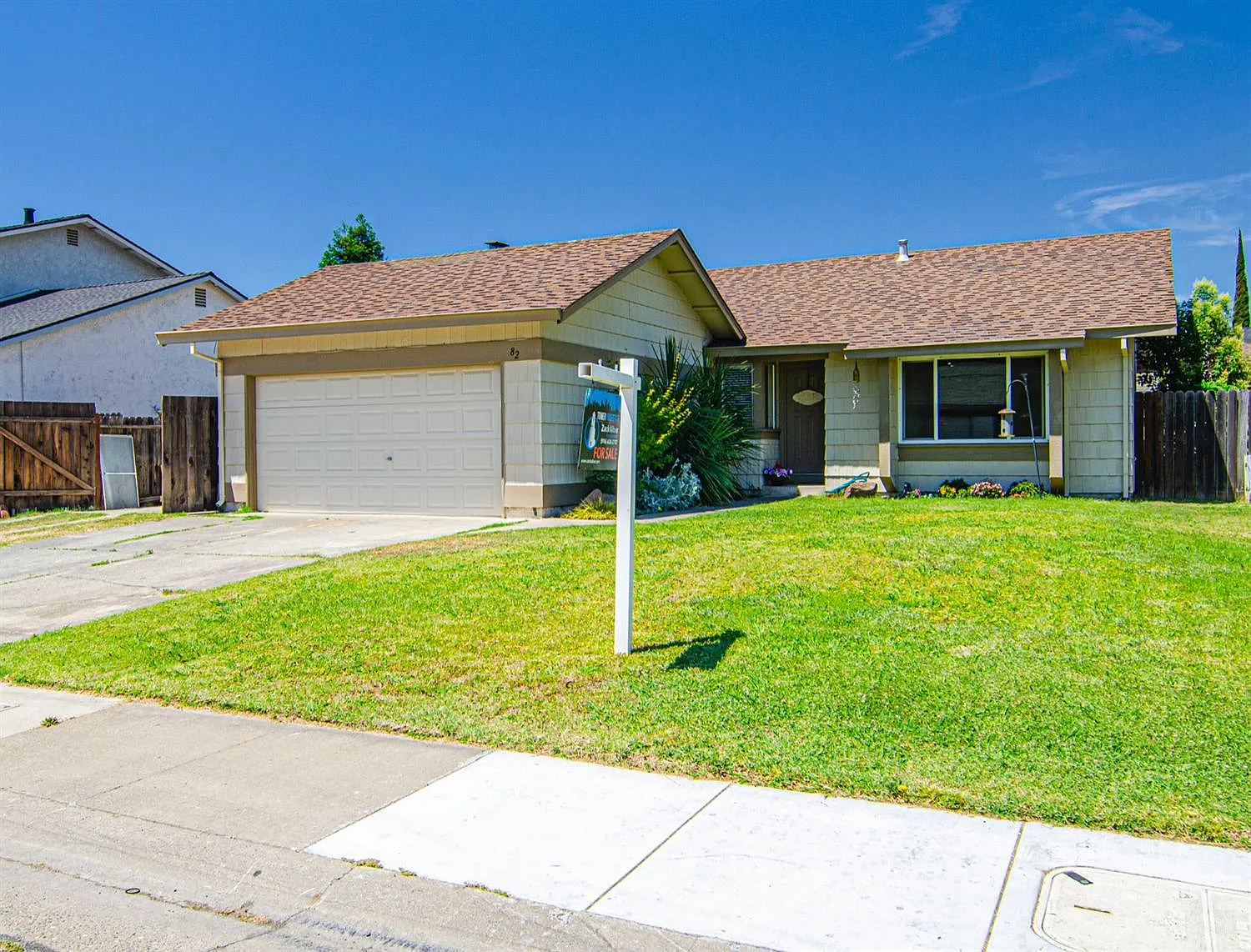 82 Marilyn Cir photo 1