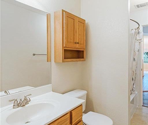 3rd image of 1610 Diana Dr