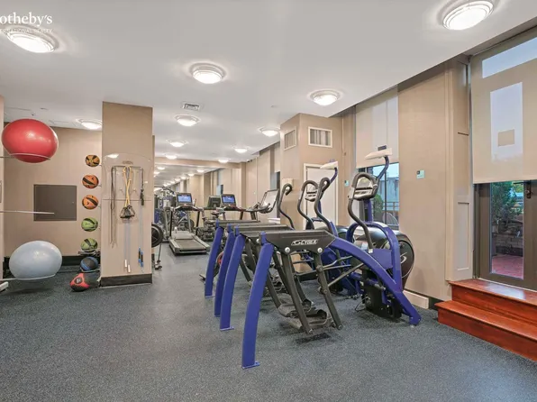 1 Hanson Place image 14 of 22