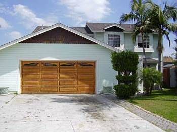 1st image of 695 Hollowglen Ct