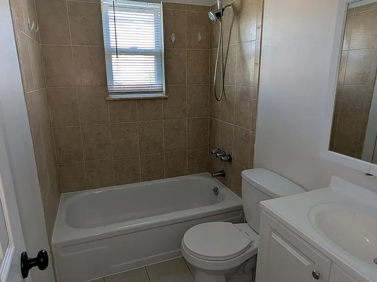 230 Sawmill Rd #A — Photo 14