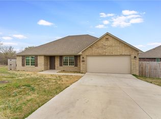 1008 Vista St, Gentry, AR 72734