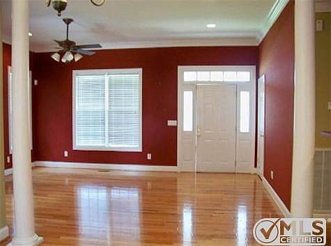 3rd image of 305 Favre Cir