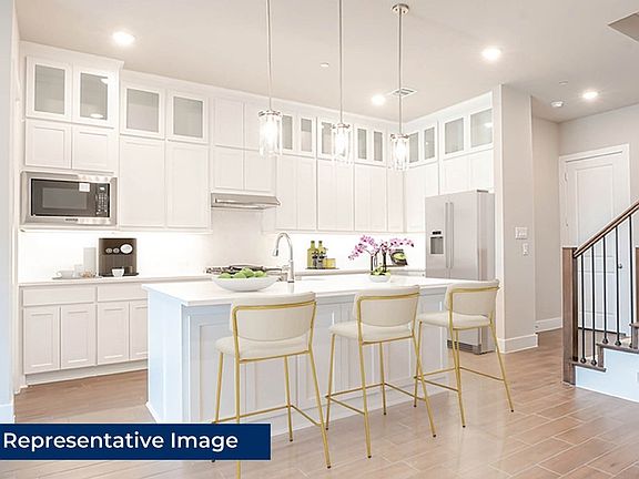 3rd image of 1820 Wittington Pl