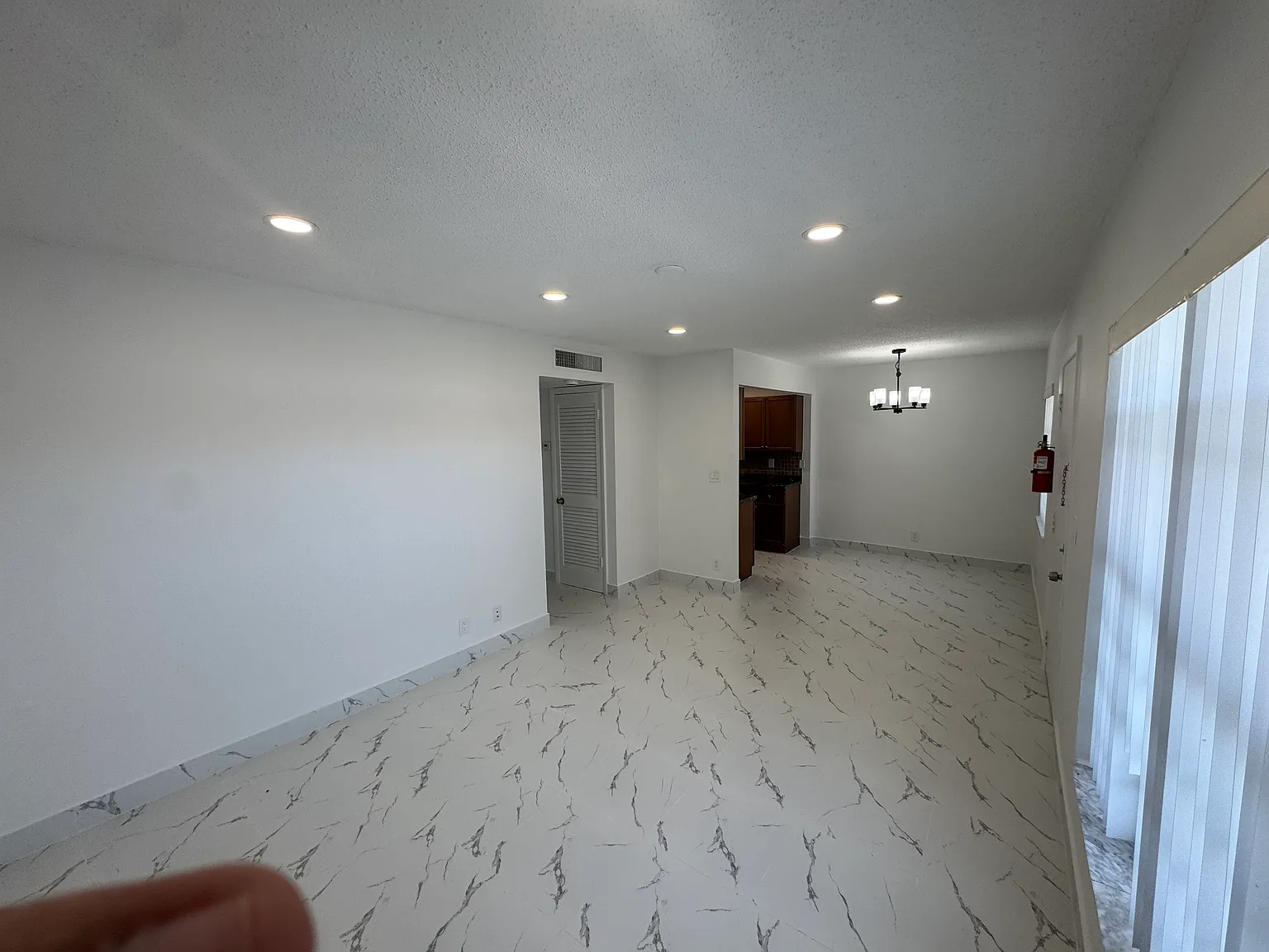 2 bed, 800 sqft, $1,700 — Photo 1