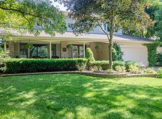 23W281 Creek Ct, Naperville, IL 60540