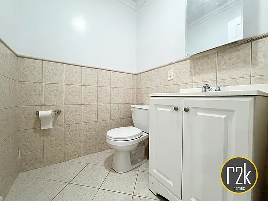 Rented by Realty 2000 Corp | media 19