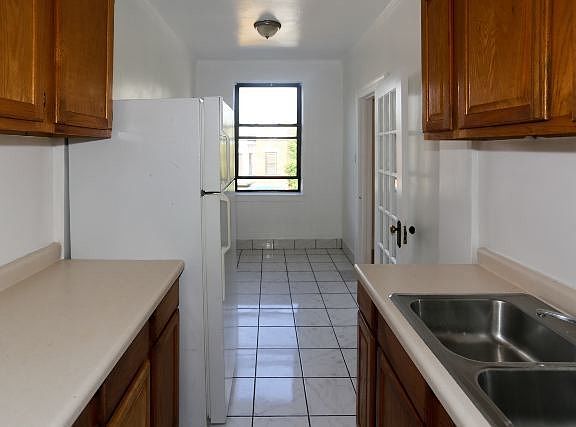 2nd image of 4851 N Damen Ave #D102