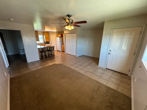 2308 Trails End APT 2, Saint Anthony, ID 83445