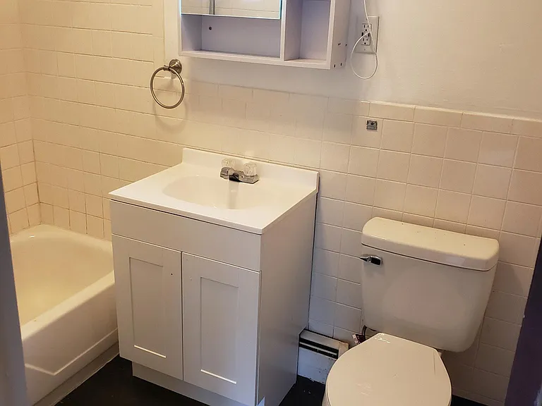 456 Bennett Pkwy #303 — Photo 9
