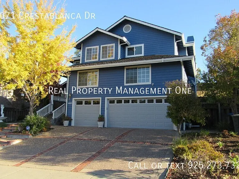 3071 Crestablanca Dr — Photo 2
