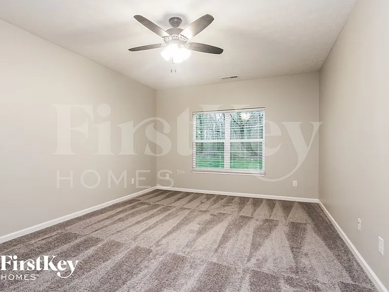 12128 Fall Ct — Photo 8