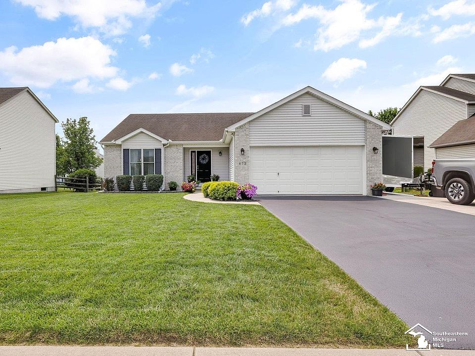1st image of 472 Buck Ln
