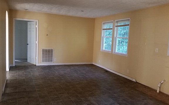 2nd image of 5064 Pineburr Dr
