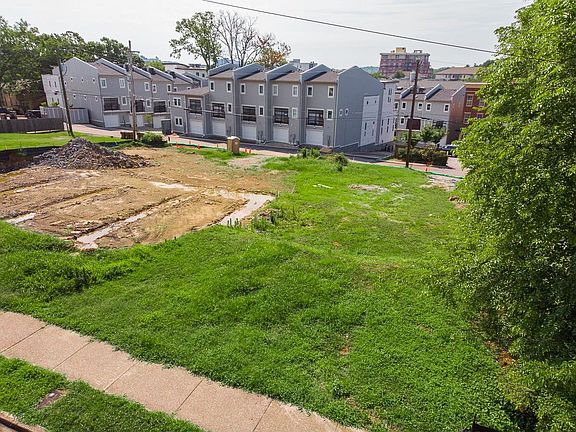 5th image of 3135 Parthenon Ave