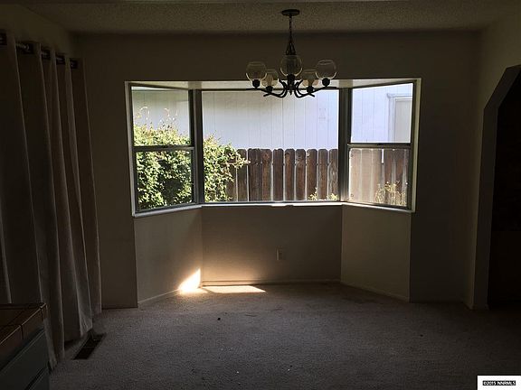 3rd image of 2231 Tangerine St