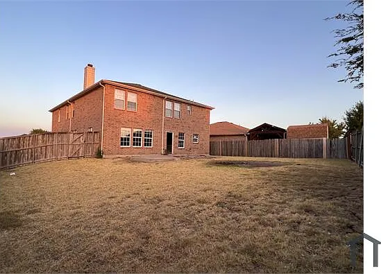 1676 Crown Point Dr — Photo 6