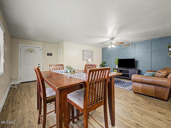 4th image of 510 N Iroquois Ave