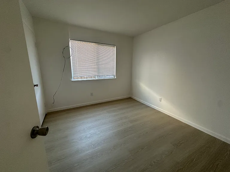 2859 Honeysuckle Cir — Photo 18