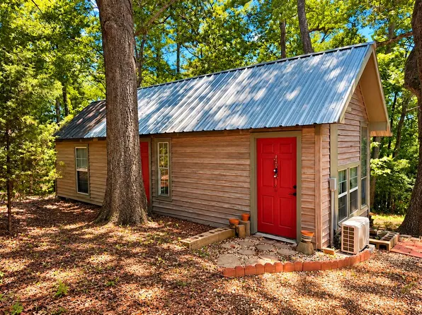 439 County Road 1218, Center, TX 75935