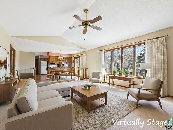 2nd image of 2408 E Stanton Dr
