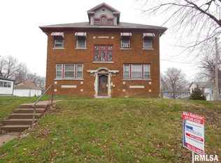 1205 Arlington Ave, Davenport, IA 52803
