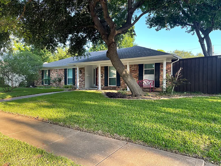 7814 La Manga Dr — Photo 16