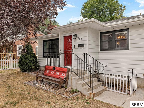 3rd image of 629 N 12th Ave