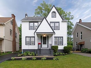1063 Pembrook Rd, Cleveland Heights, OH 44121