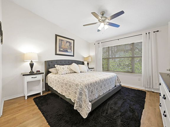 4th image of 35211 Harbour Vista Cir