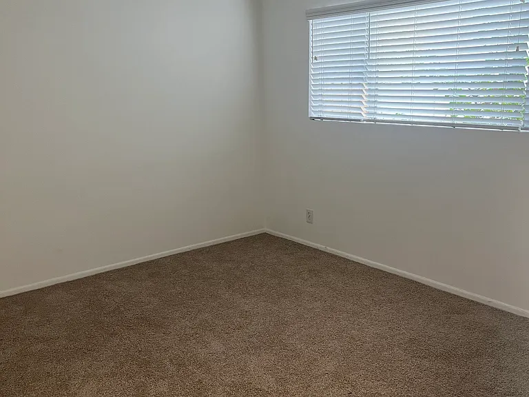 12424 Texas Ave — Photo 13