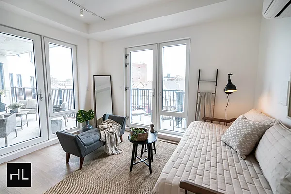 Rented by Highline Residential | media 8