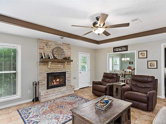 3rd image of 346 Pinehurst Dr