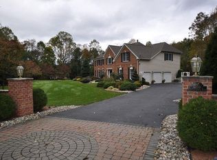 250 Pleasant Grove Rd, Long Valley, NJ 07853