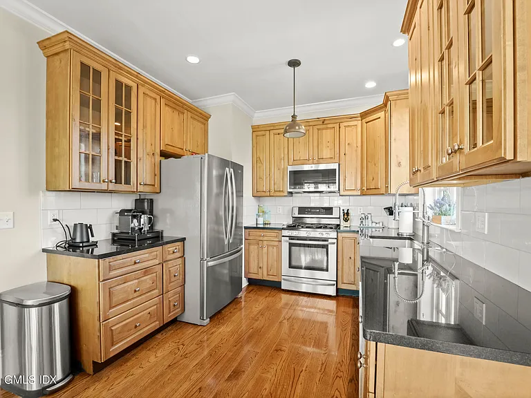 26 Edgewood Ave #1 — Photo 13