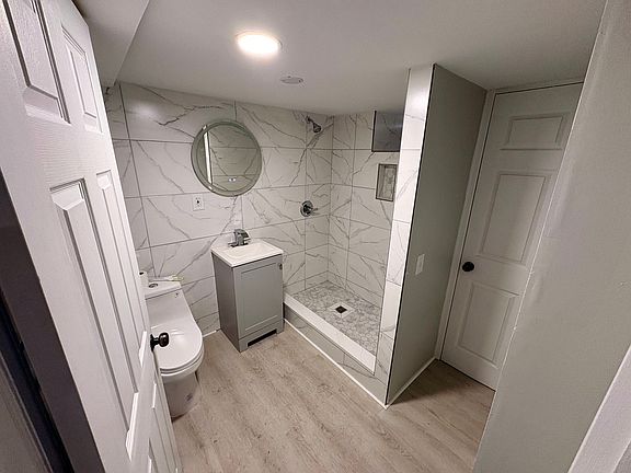 3rd image of 287 Logan Ave #1