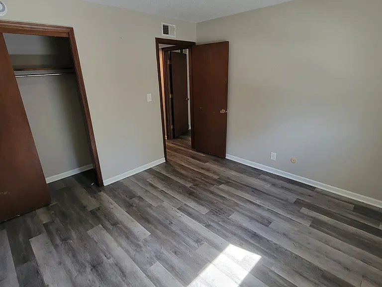 5725 Leavenworth Rd #4 — Photo 21